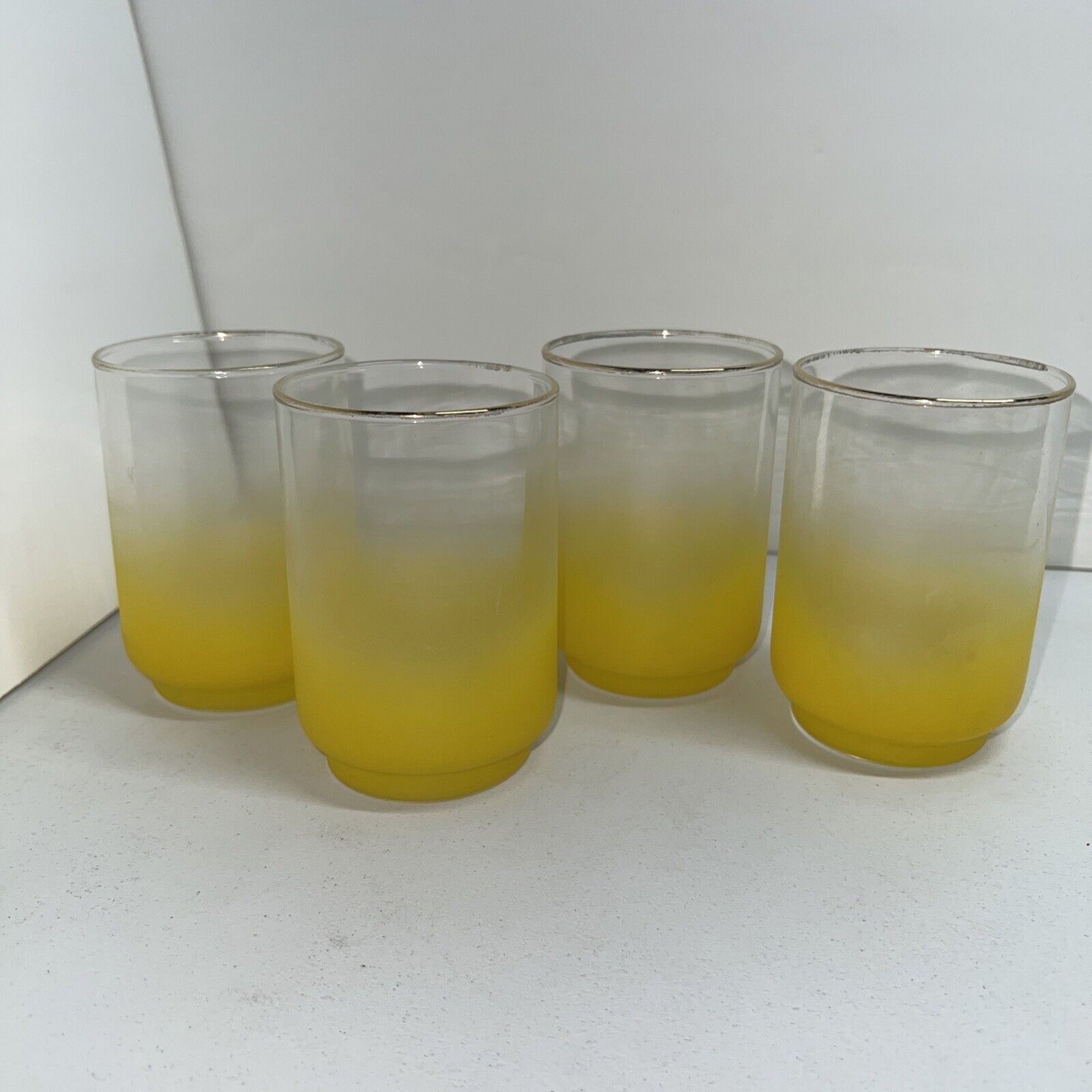 Vintage 4pc  Blendo Frosted Libbey Juice Glasses Yellow Gold Rim MCM