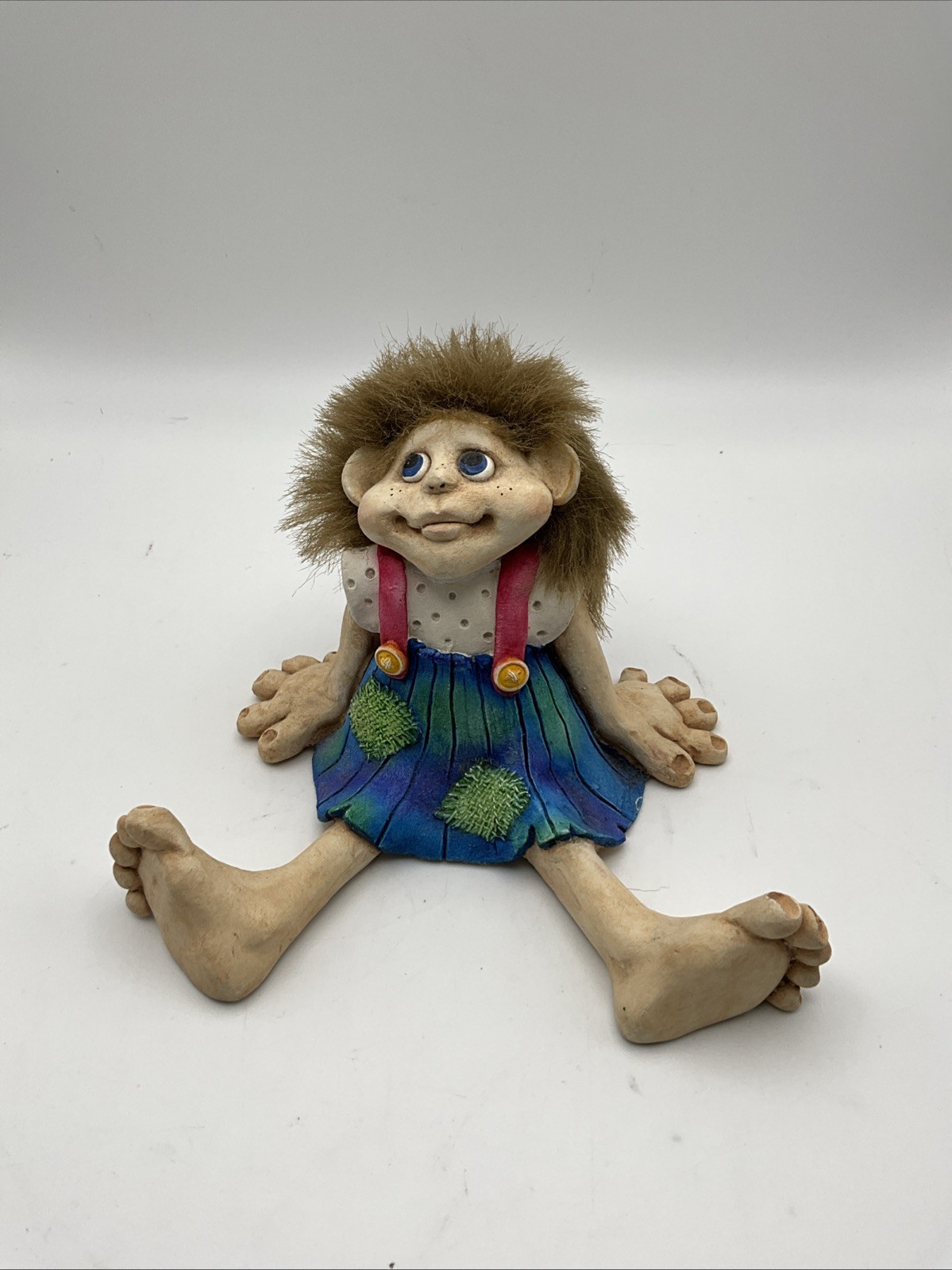GIRL TROLL FIGURINE NORWAY CANDY DESIGN SITTING BIG HANDS & FEET 