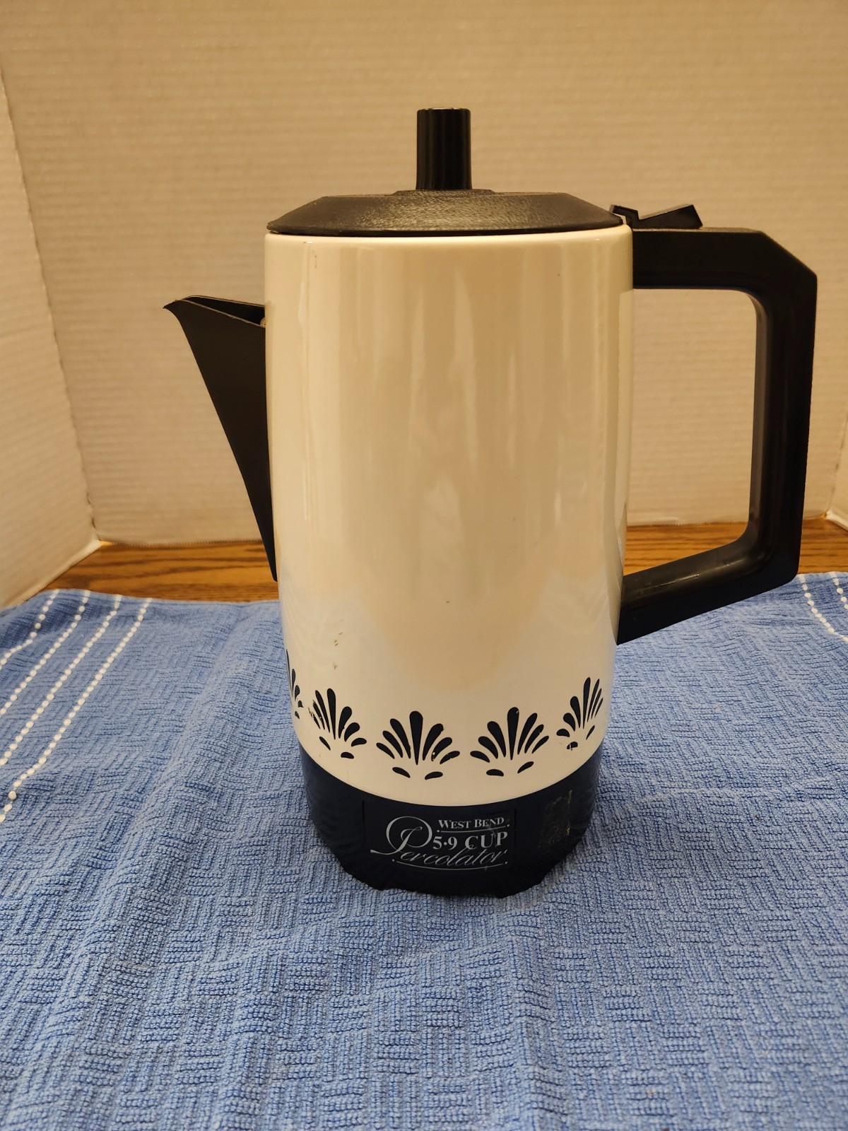 Vintage West Bend 5-9 Cup Percolator Electric Coffee Pot 11839