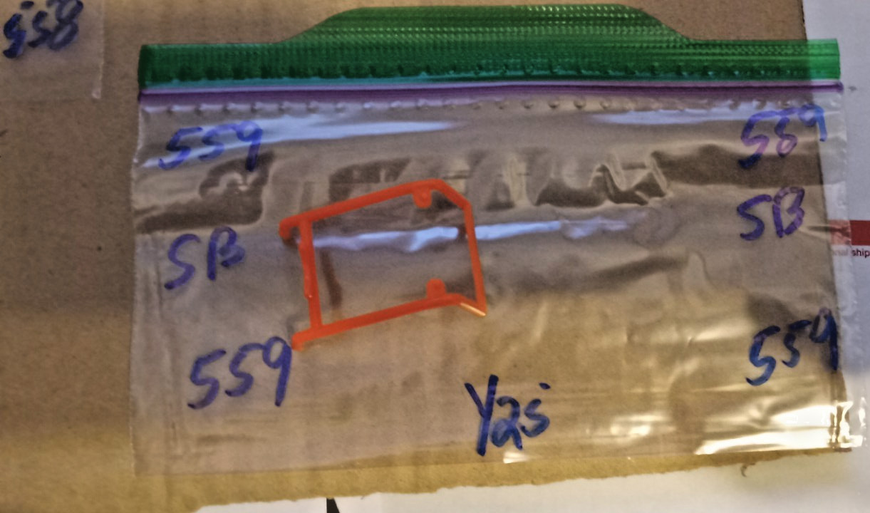 AMT Real Nice Engine Stand  Parts Only  1/25 scale  Package # 559 