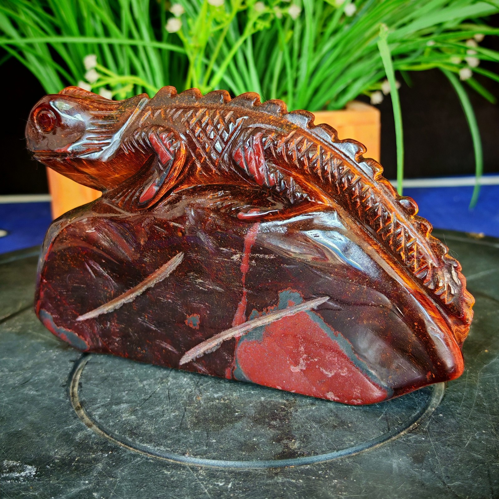 1.87LBTop natural crystal hand carved therapeutic artwork0.85kg