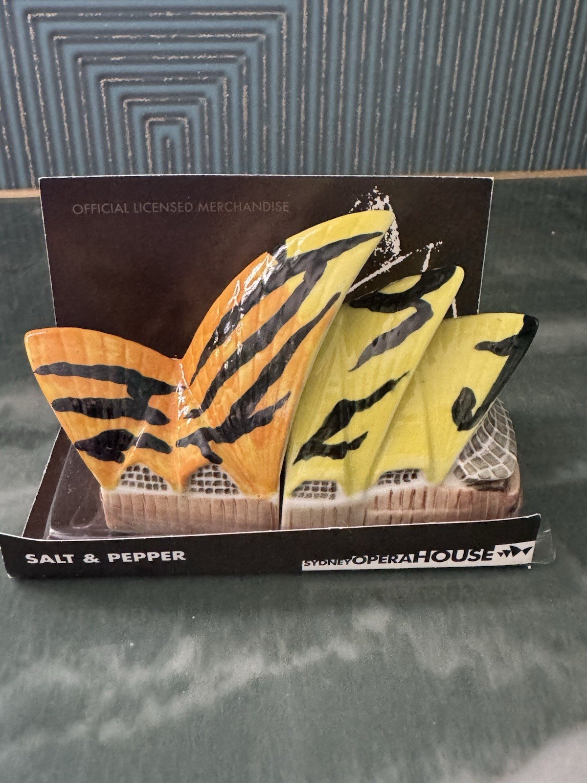 Rare Vintage Salt & Pepper Shakers Sydney Opera House limited ed. 33/50 IOB