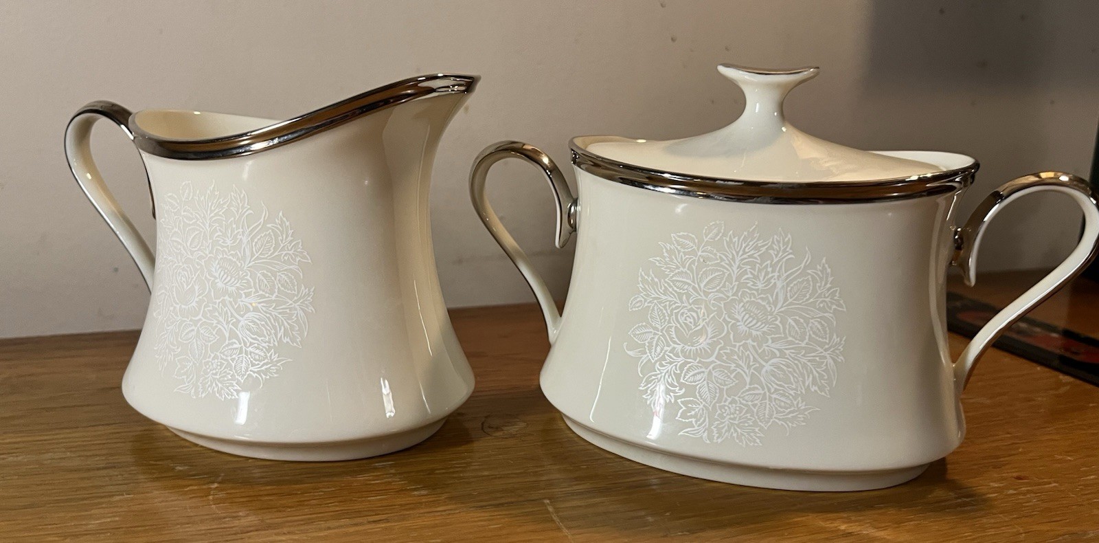 Lenox China Moonspun Collection Sugar Bowl And Creamer 3-Piece Set