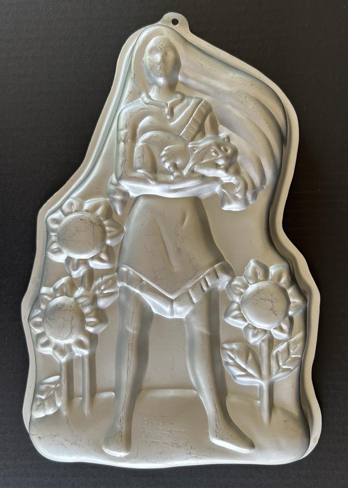 Wilton Aluminum Cake Pan Disney's Pocahontas Vintage 1995 Wilton Aluminum Cake Pan Disney's Pocahontas Vintage 1995