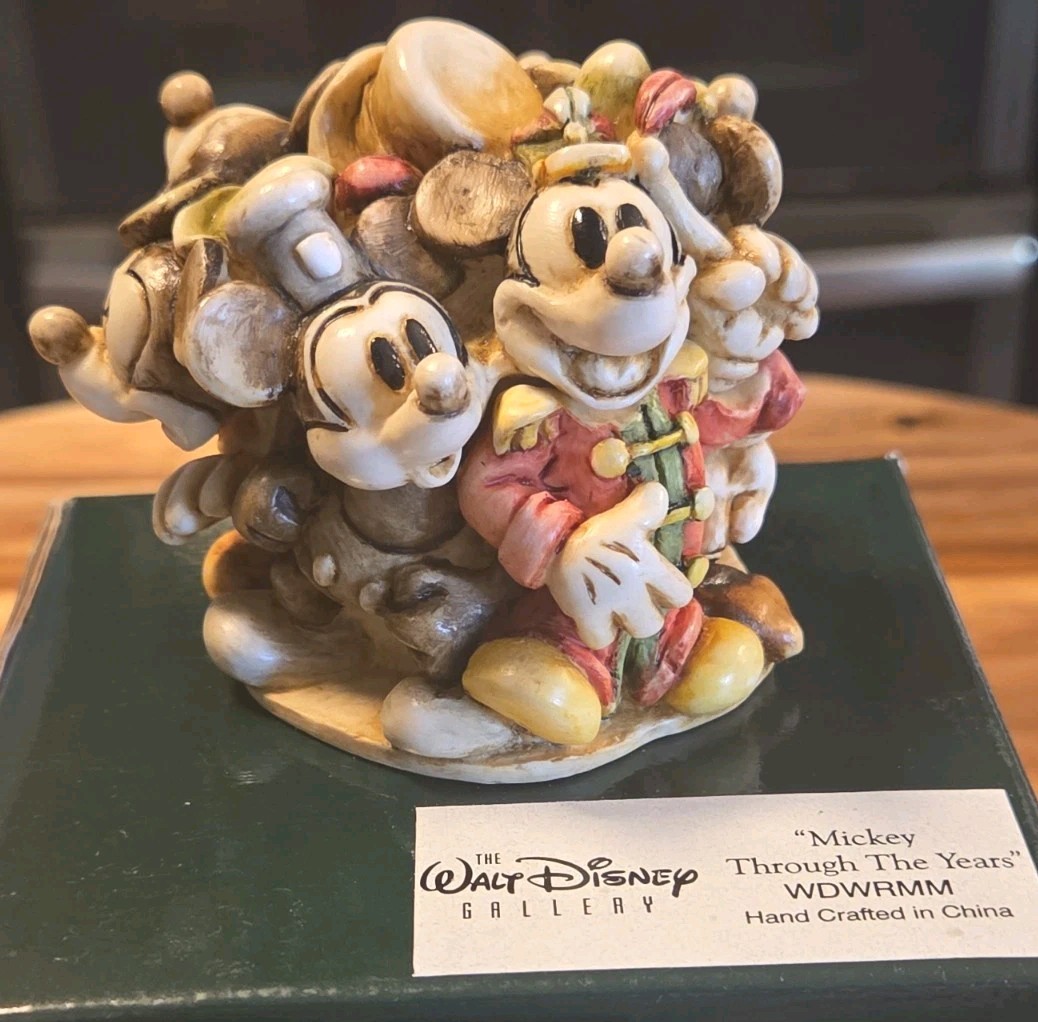 🏰Disney Harmony Kingdom Mickey Through The Years Figure Collectible 2000 👀 🏰Disney Harmony Kingdom Mickey Through The Years Figure Collectible 2000 👀