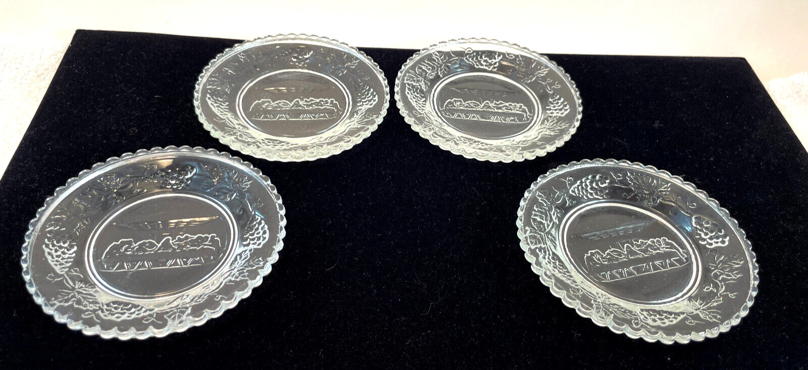4 VTG Indiana Glass Mini Individual Last Supper Butter Salts Tray 3.5\