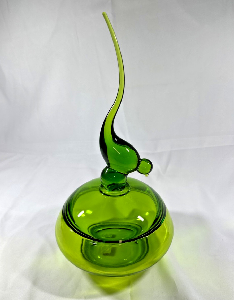 Viking 1960s MCM Vintage Glass Avocado Green Long Tail Bird Candy Dish Bowl NICE