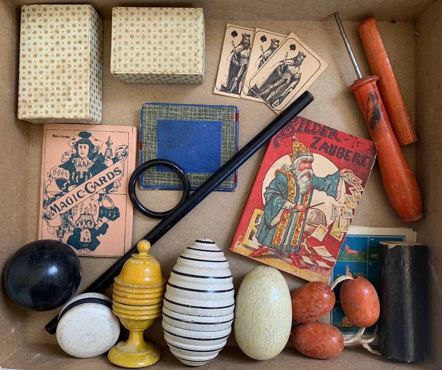 Antique Vintage Magician’s Magic ‘Blow Book’ Wood Treen Cards Germany Trick Lot