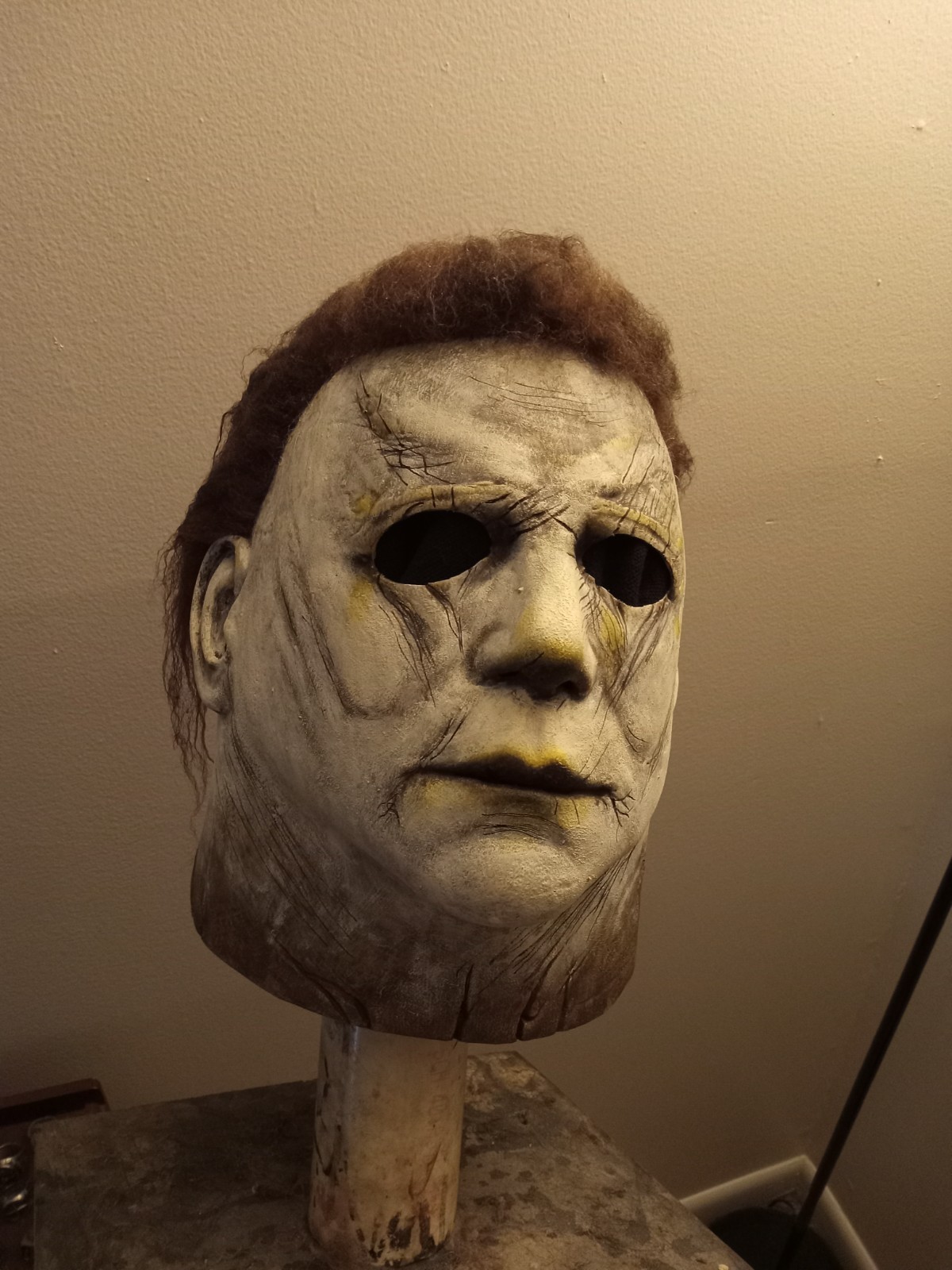 tots trick or treat studios halloween 2018 H40 michael myers mask 