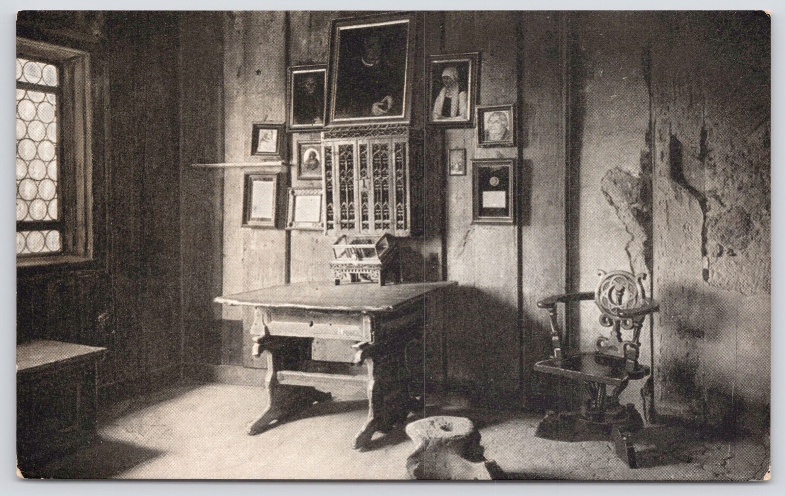 Postcard Martin Luther\'s Room as it appeared in 1931, Wartburg Germany Postcard Martin Luther\'s Room as it appeared in 1931, Wartburg Germany