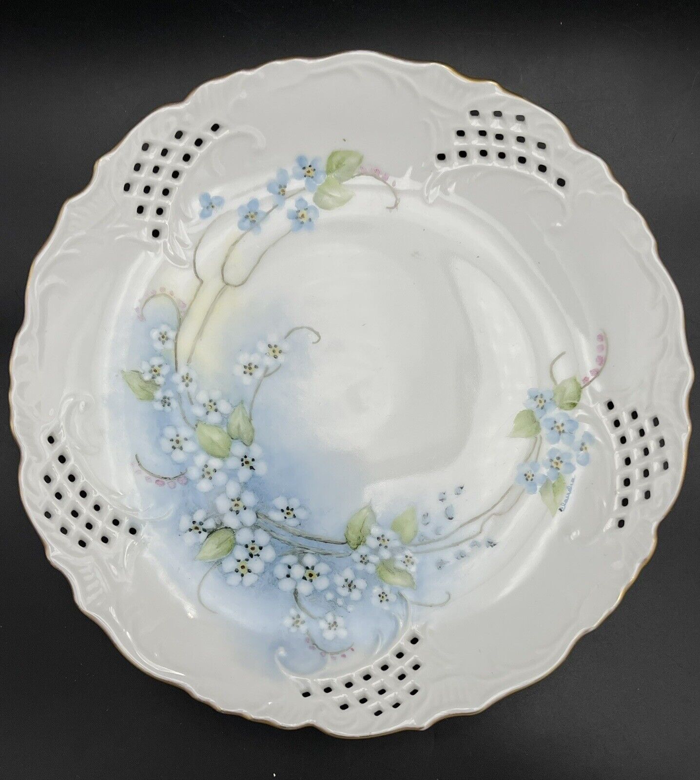 Antique Reticulated Porcelain Cabinet Plate w/ Bluish White Flowers Claudia 8\