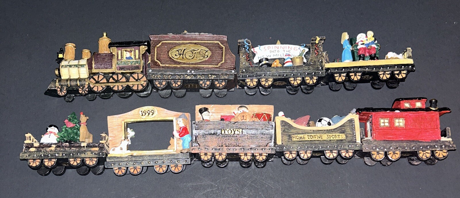 9pc 1998 JC Penney Home Towne Train Santa’s Holiday Express Christmas Collection