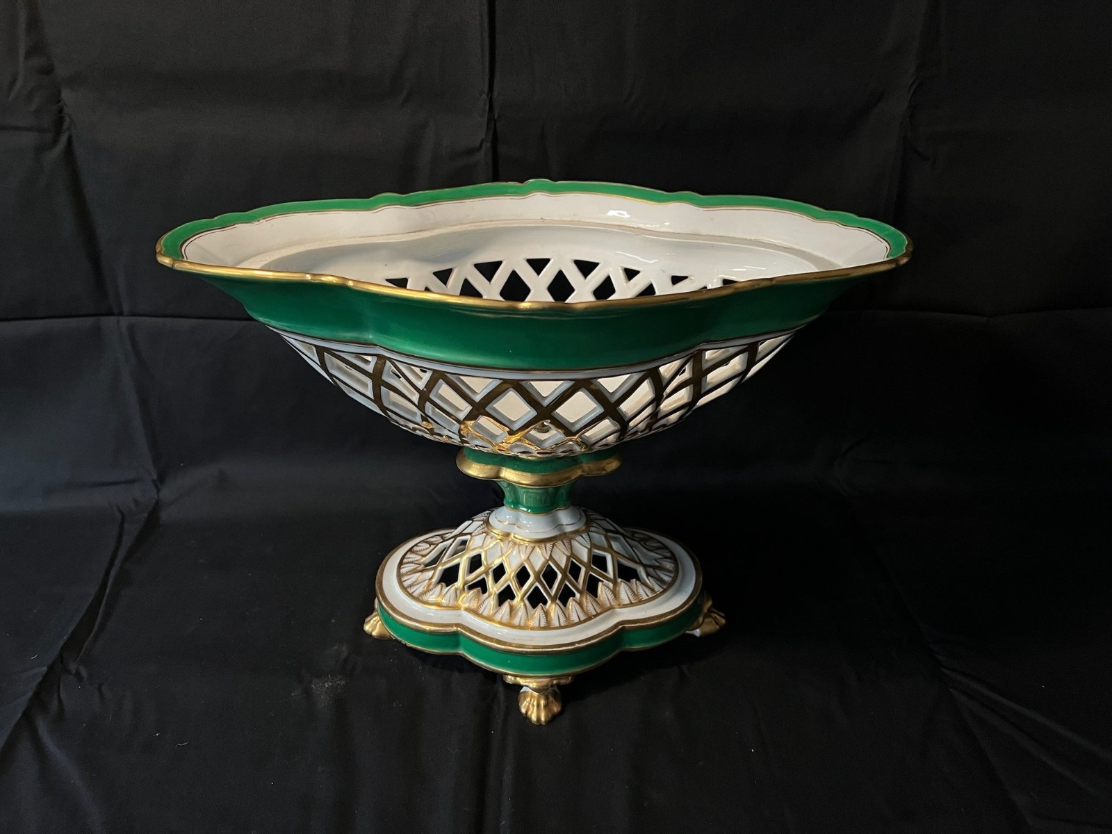 Antique Reticulated Gold Gilt Porcelain Compote Bowl – Shreve, Crump & Low 1800s Antique Reticulated Gold Gilt Porcelain Compote Bowl – Shreve, Crump & Low 1800s