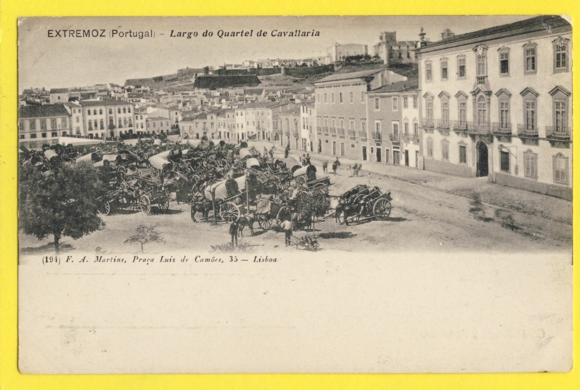 Old postcard rare PORTUGAL EXTREMEZ Largo do QUARTEL de CAVALLARIA Barracks of Cavalry