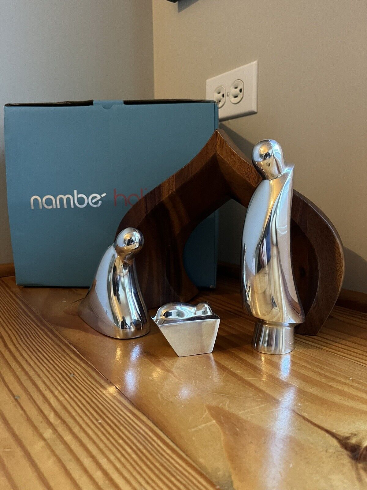 Large Nambe Nativity Set Holiday Christmas $200 MSRP New Open Box