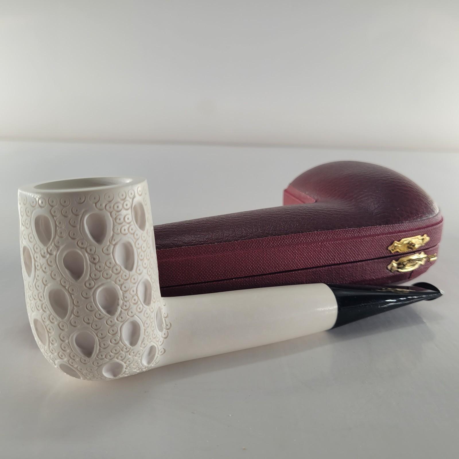 Large Canadian ornate meerschaum pipe handcarved by CPW Meerschaum Pipes #13