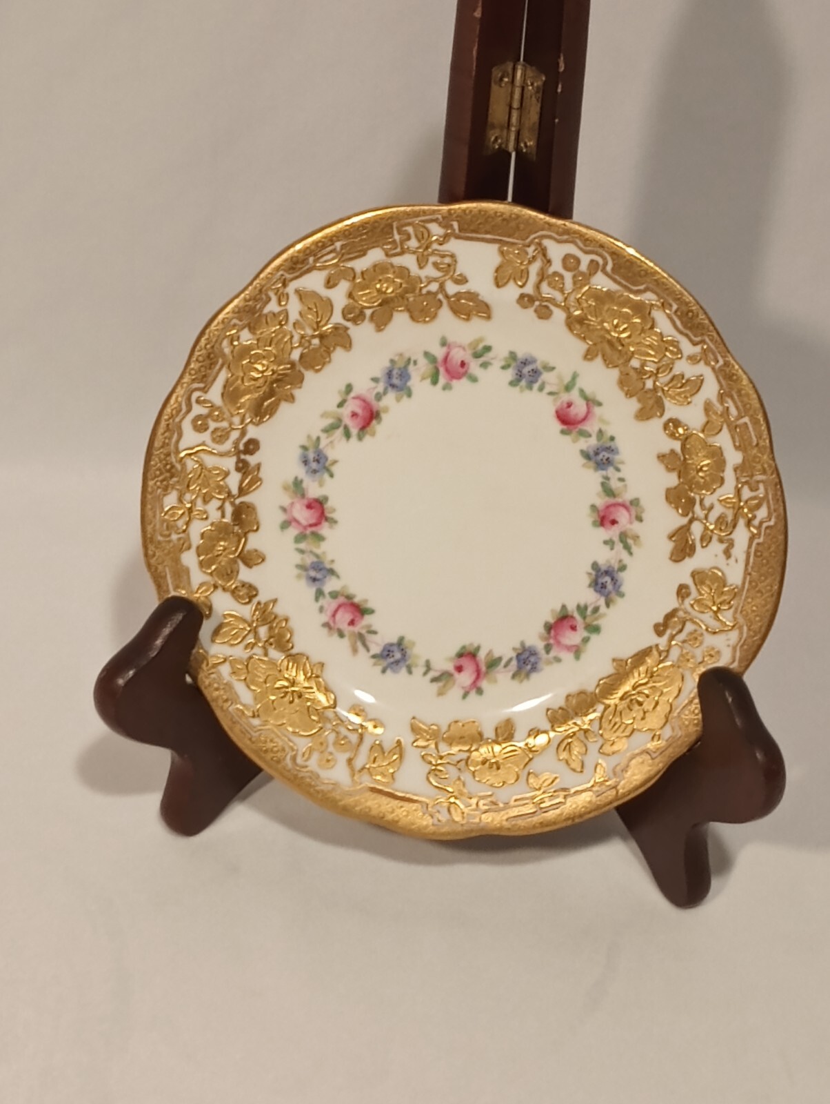 VINTAGE OVINGTON BROTHERS Handpainted Gold Rose Pattern 6\