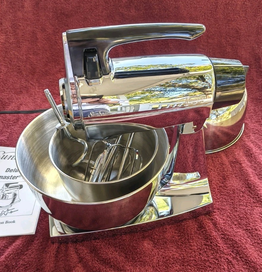 Vintage Sunbeam Mixmaster Stand Mixer 2359 Chrome 12 Speed NEAR MINT CONDITION