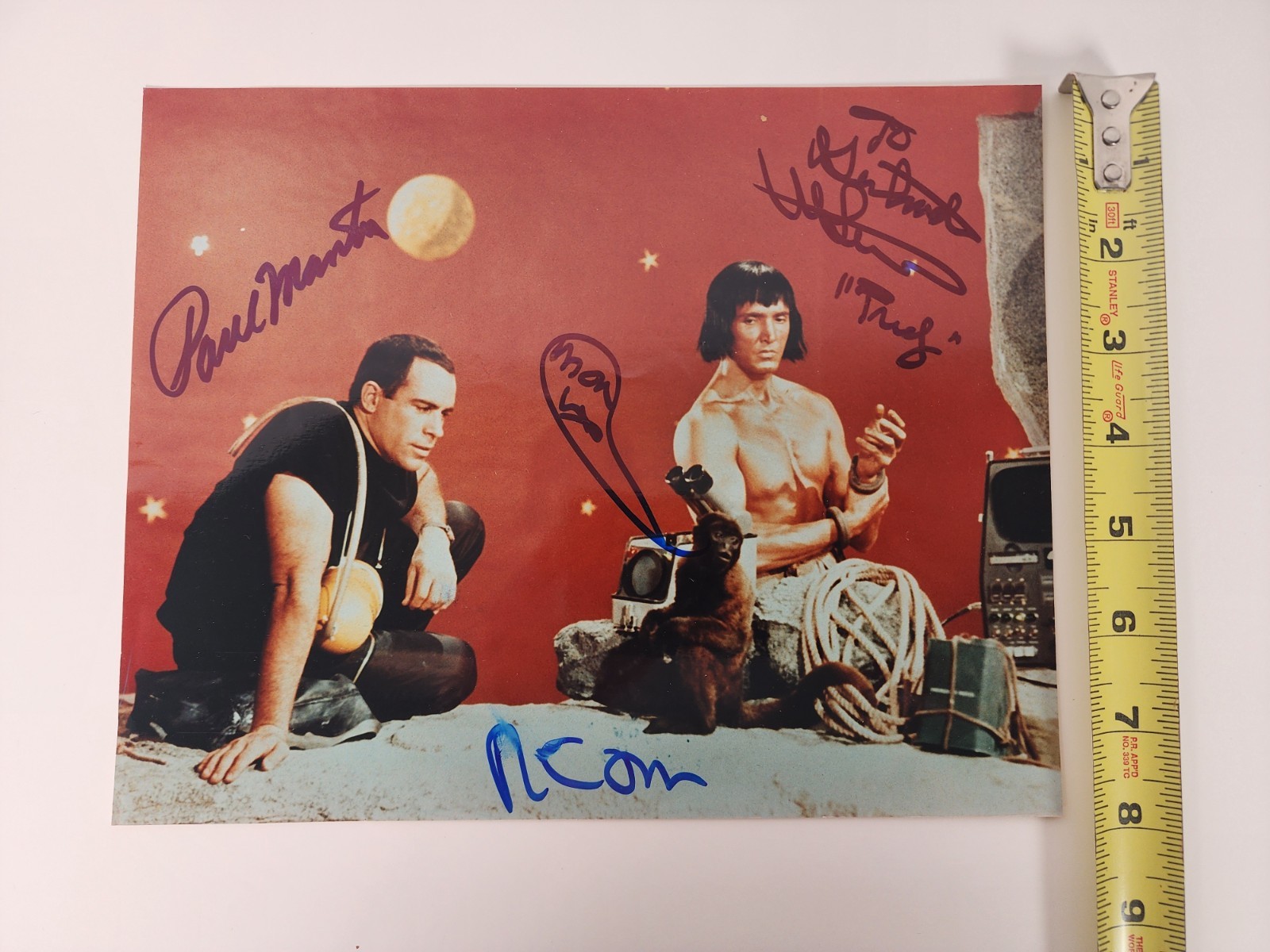 Robinson Crusoe on Mars color photo signed by stars Paul Mantee 8x10