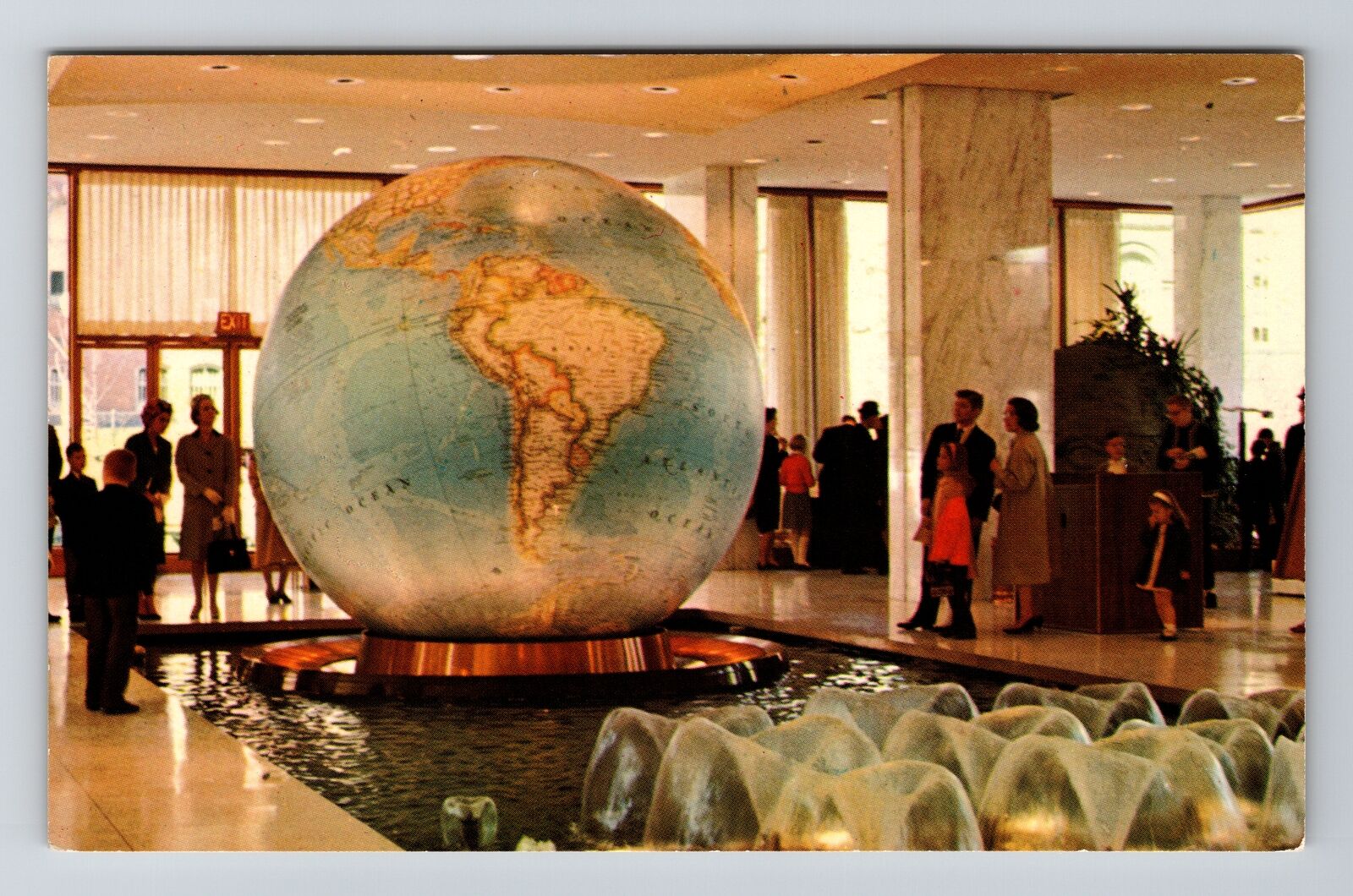 D.C-Washington D.C, World's Largest Unmounted Globe, Vintage Postcard