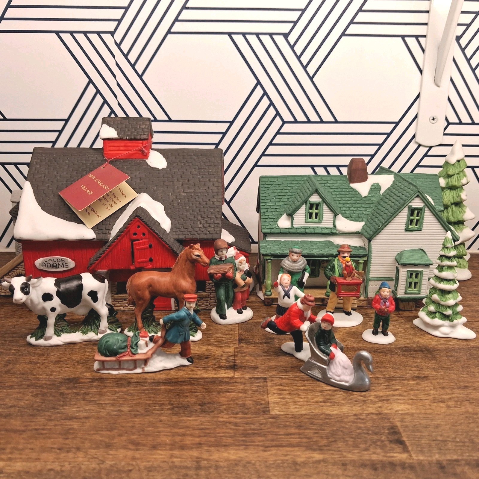 Dept 56 New England Village Jacob Adams Farmhouse, Barn & 10 Accessories 1986 Dept 56 New England Village Jacob Adams Farmhouse, Barn & 10 Accessories 1986