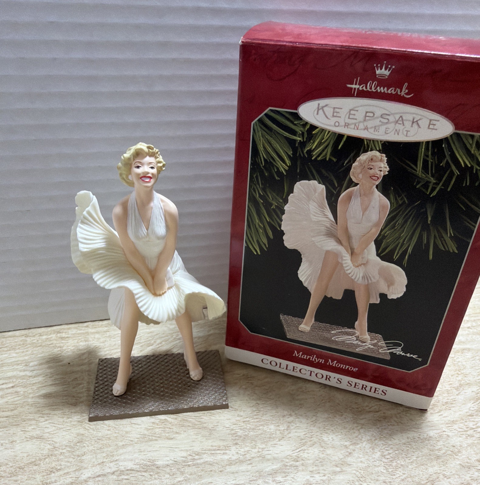 Marilyn Monroe Hallmark Keepsake Ornament Collector Series 1998 White Dress NIB
