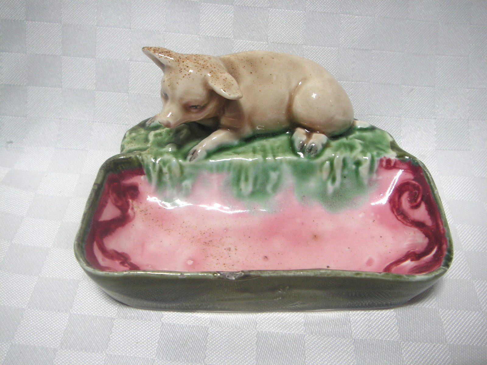 CUTE, OLD, WHIMSICAL  MAJOLICA TRINKET DISH WITH PIG ON IT