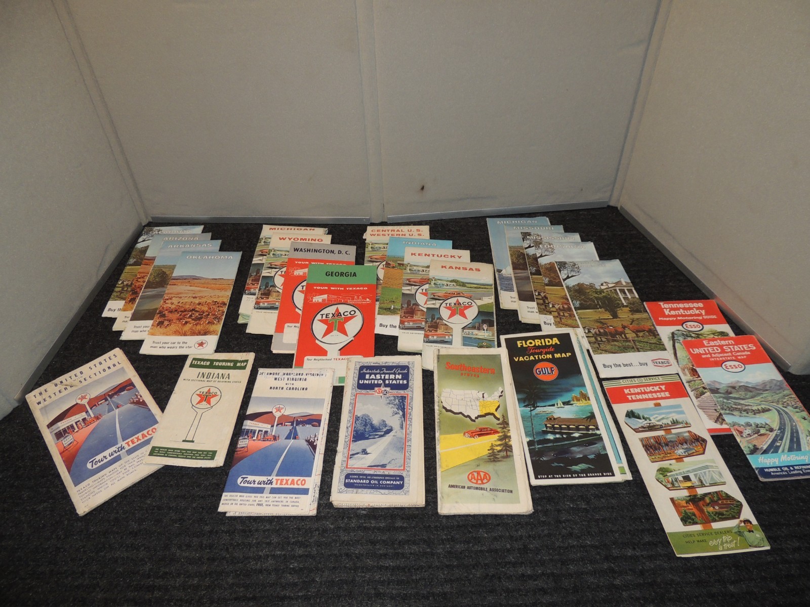 Lot of Vintage Road Maps Texaco Esso Gulf AAA