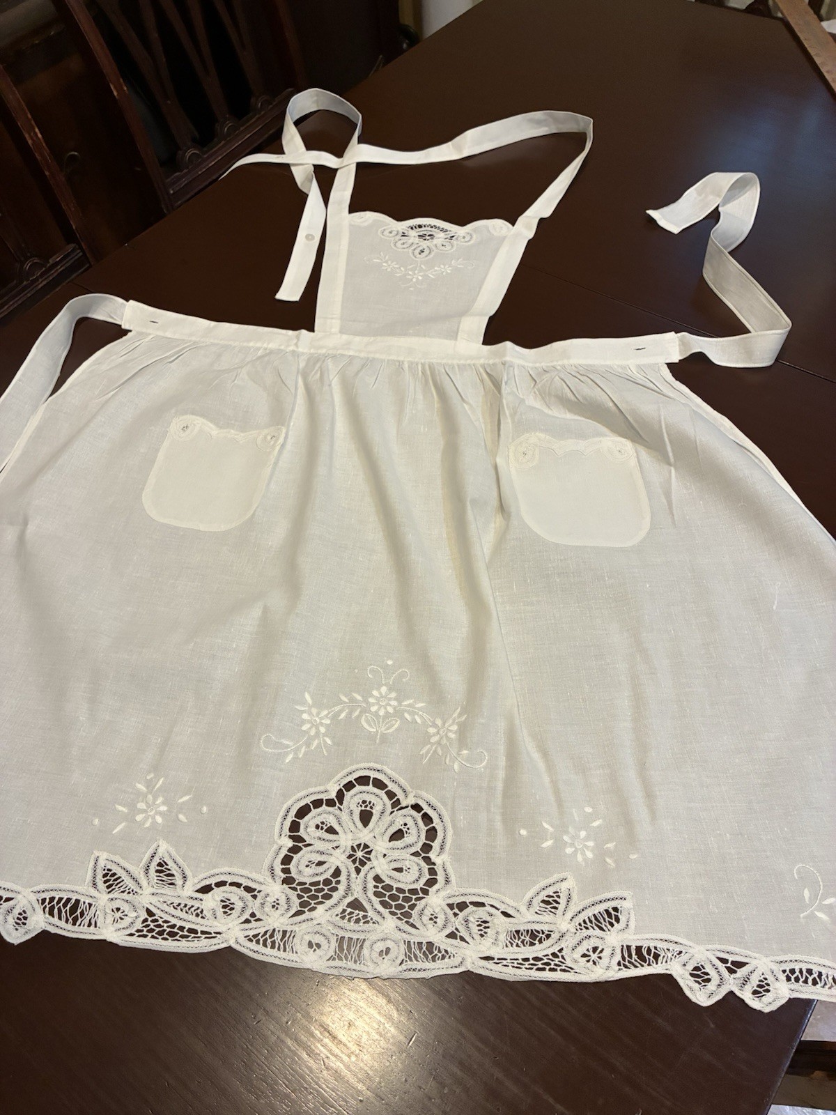 Vintage White Full Bib Apron Battenberg Lace Pockets Embroidered Cotton NOS Maid Vintage White Full Bib Apron Battenberg Lace Pockets Embroidered Cotton NOS Maid