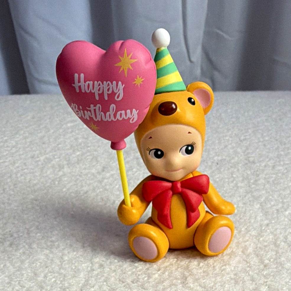 Sonny Angel Dreams 2020 Bear Birthday Figurine Heart Balloon