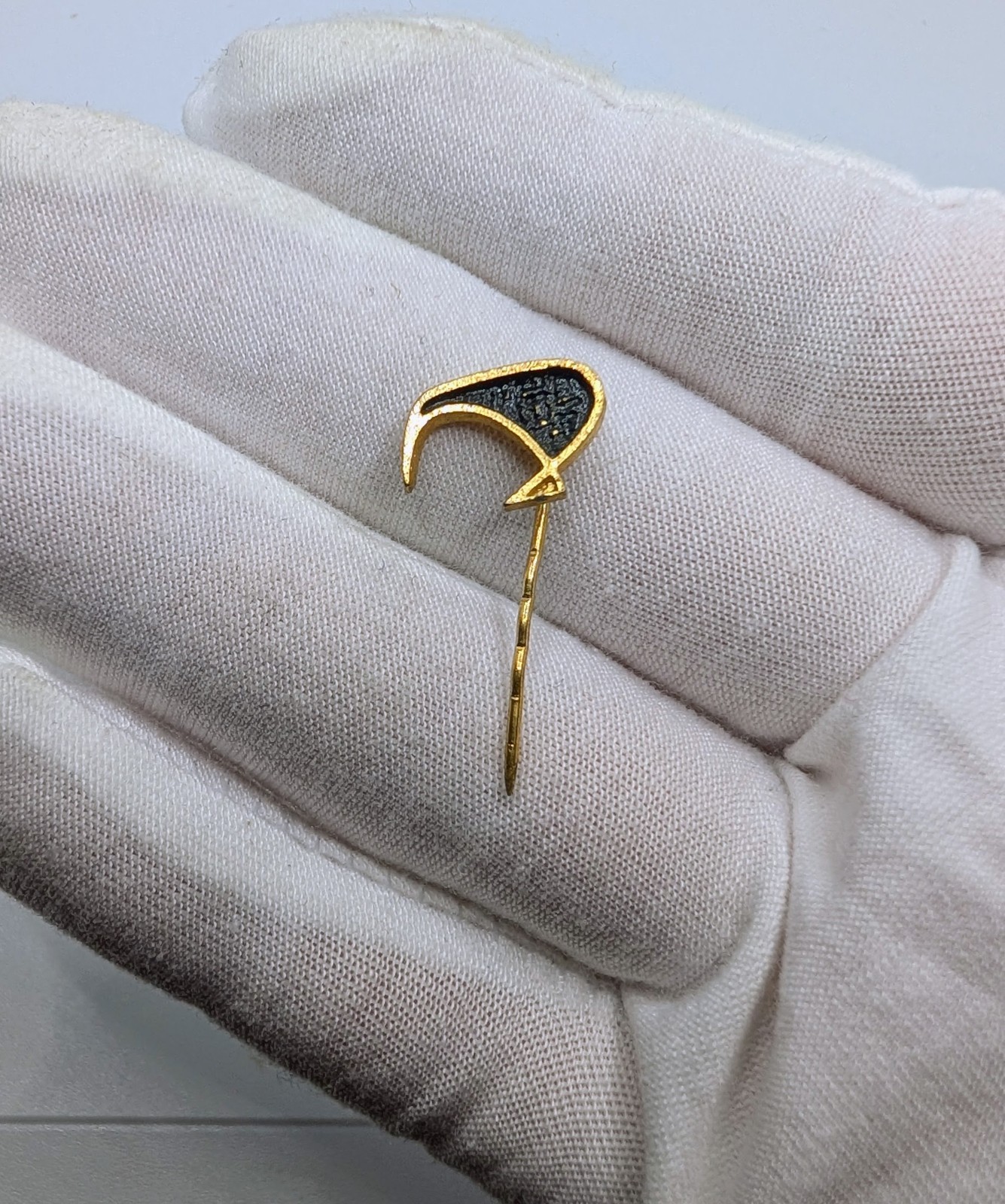 Vintage Gold Tone & Black Kiwi Bird Stick Lapel Pin New Zealand