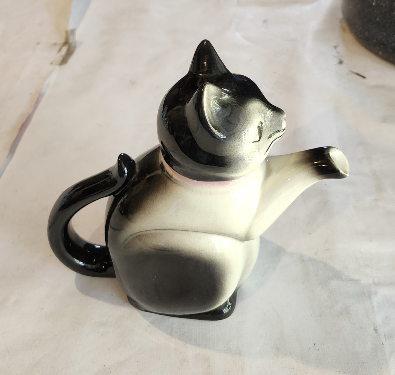 vintage 1930 - 1950 Black & White Cat Ceramic Teapot German made mold  6700B