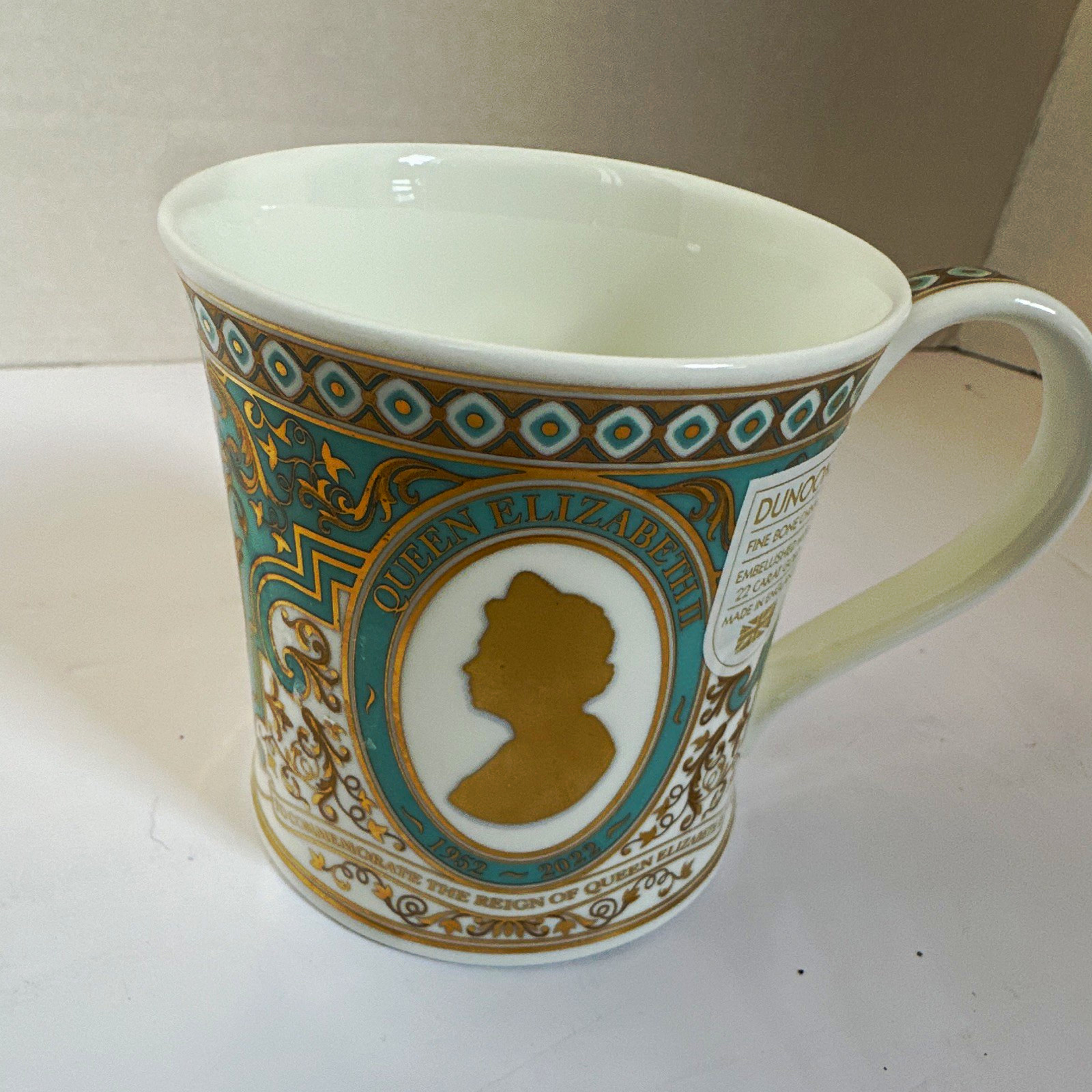 Dunoon Fine Bone China Mug Queen Elizabeth II 1926-2022 22ct Gold England