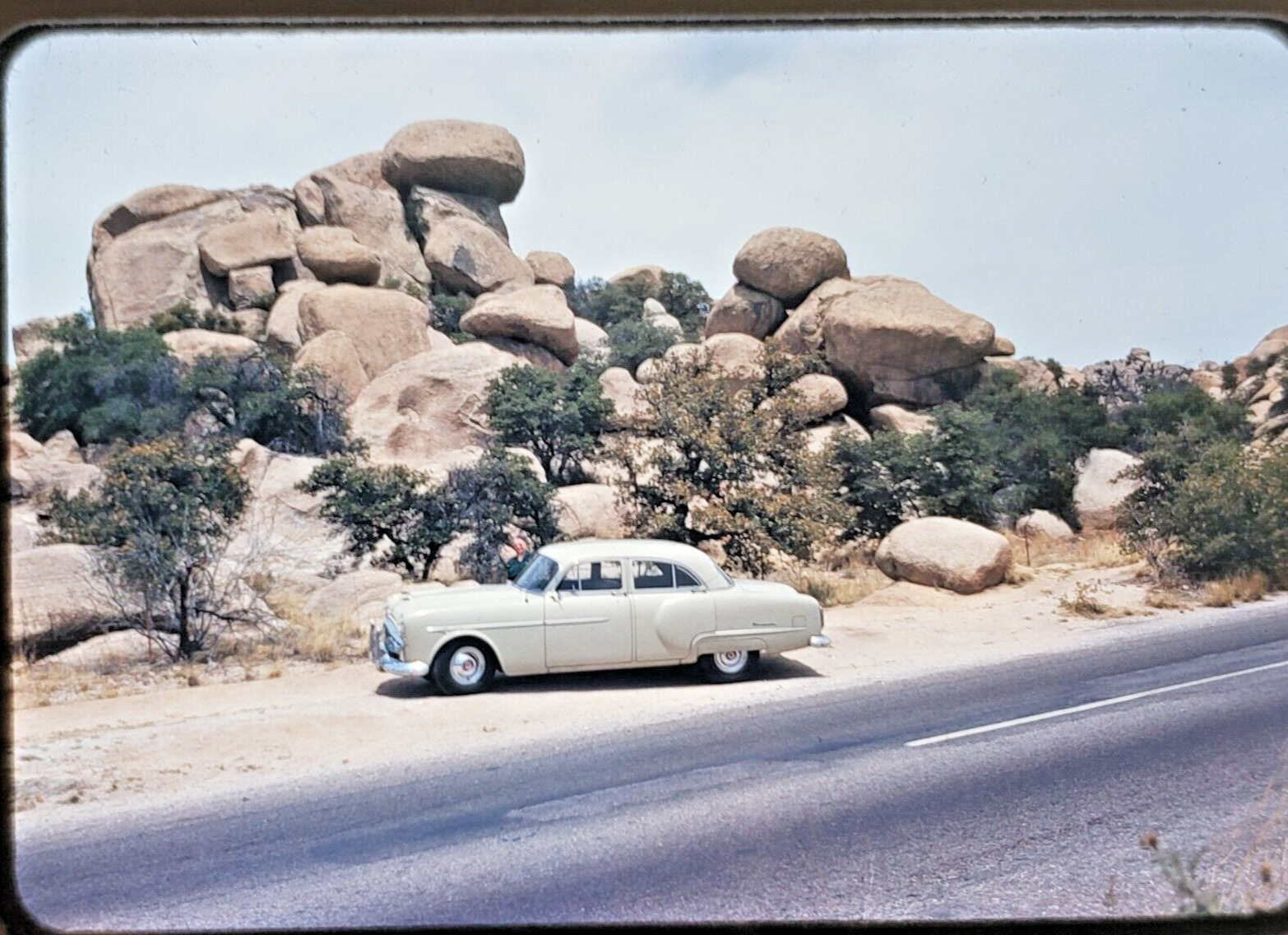 Vtg 1953 35mm Slide - Packard Car at Texas Canyon, Arizona USA - Kodachrome
