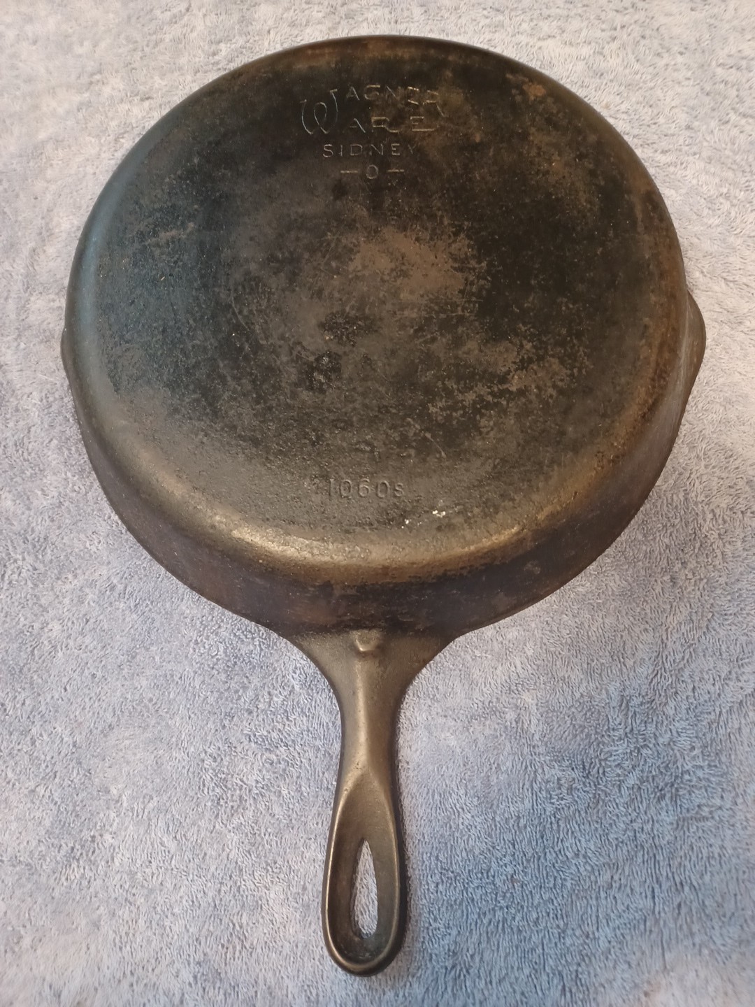 Wagner Ware Sidney-O- #10 Cast Iron Skillet 1060 S Unlevel Decor Or Restore Wagner Ware Sidney-O- #10 Cast Iron Skillet 1060 S Unlevel Decor Or Restore