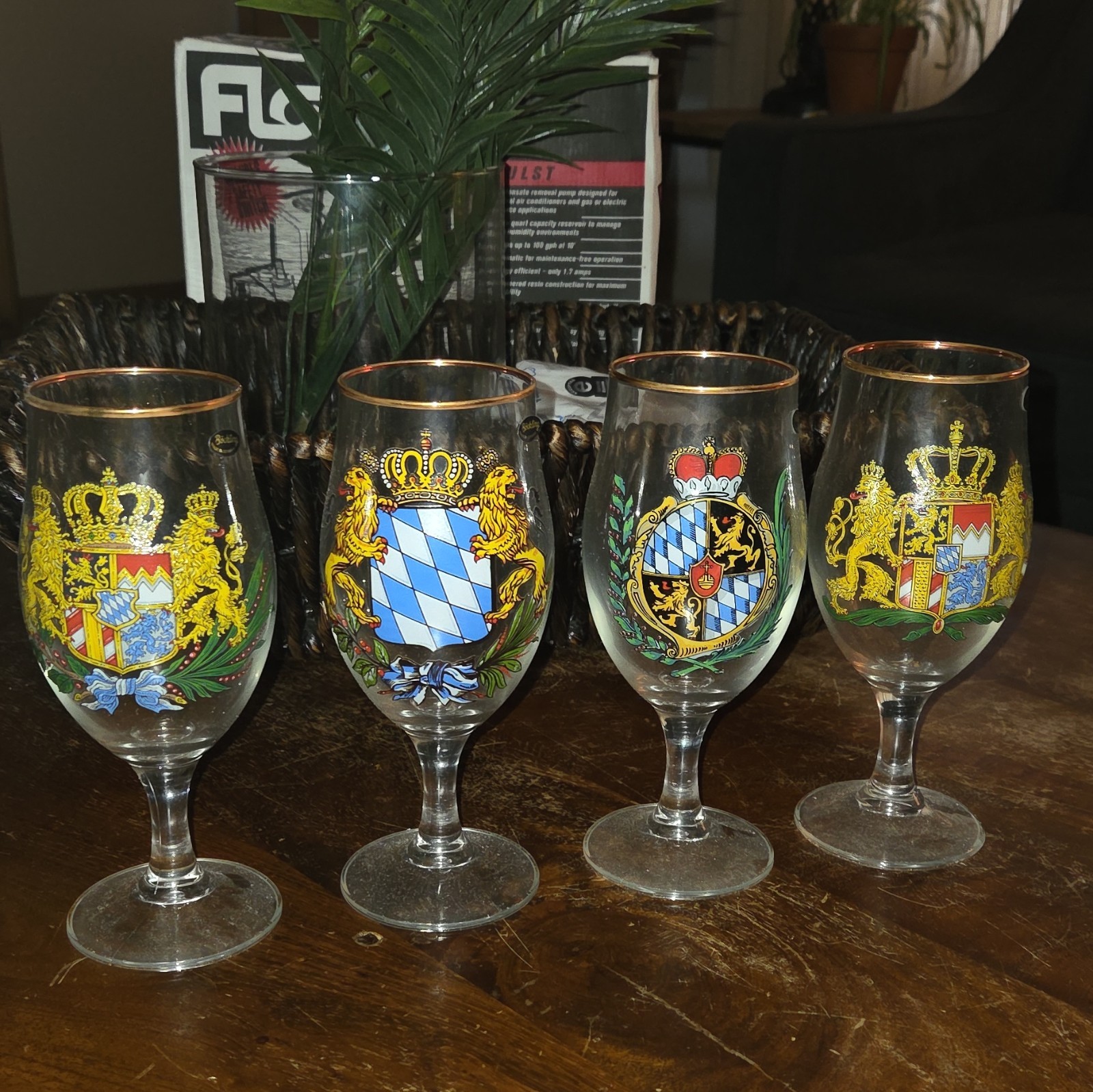 Vintage Böckling Germany Gold Footed Glasses Set 4 Bavarian Coats of Arms Vintage Böckling Germany Gold Footed Glasses Set 4 Bavarian Coats of Arms