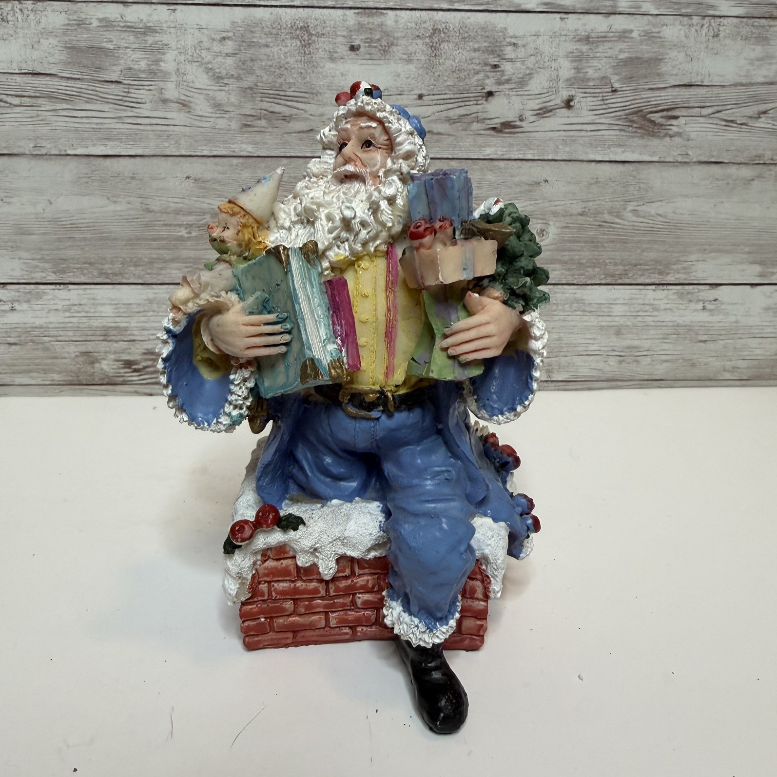 COLLECTIBLE Christmas Holiday SANTA WITH TOYS ON CHIMNEY Excellent Condition