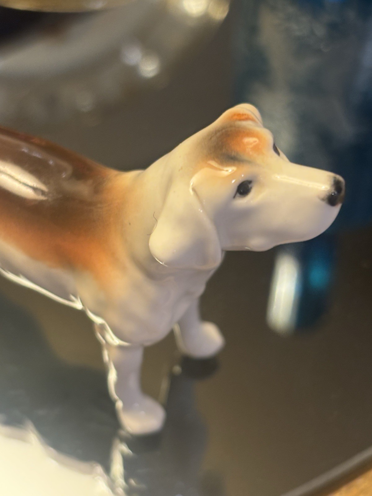 Small Beswick Porcelain Foxhound Dog Figure. Excellent Glossy Finish.  England