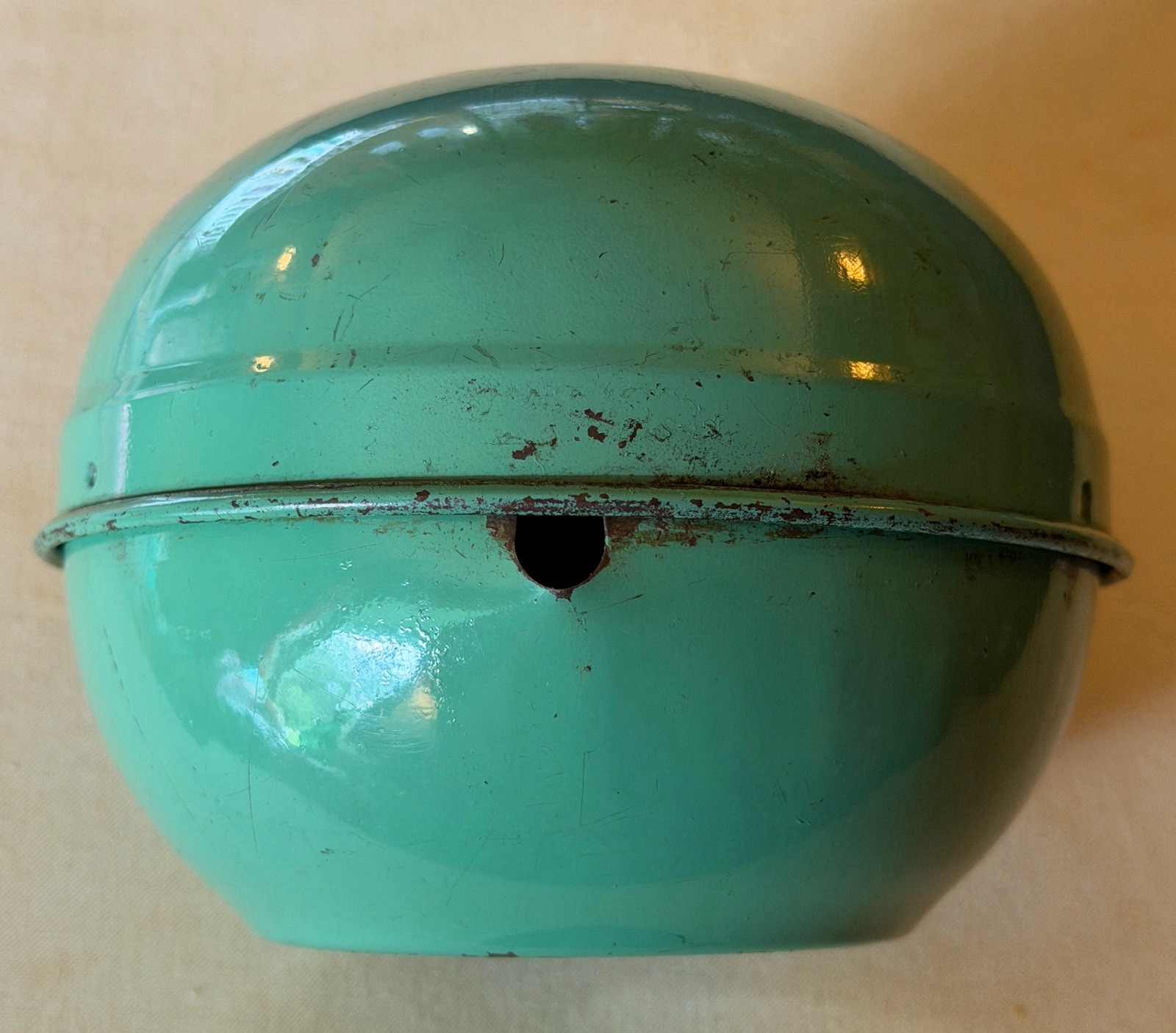 Vintage 1930 Soreng-Manegold Green Enamel Yarn Dispenser Knitting Ball Holder 5”