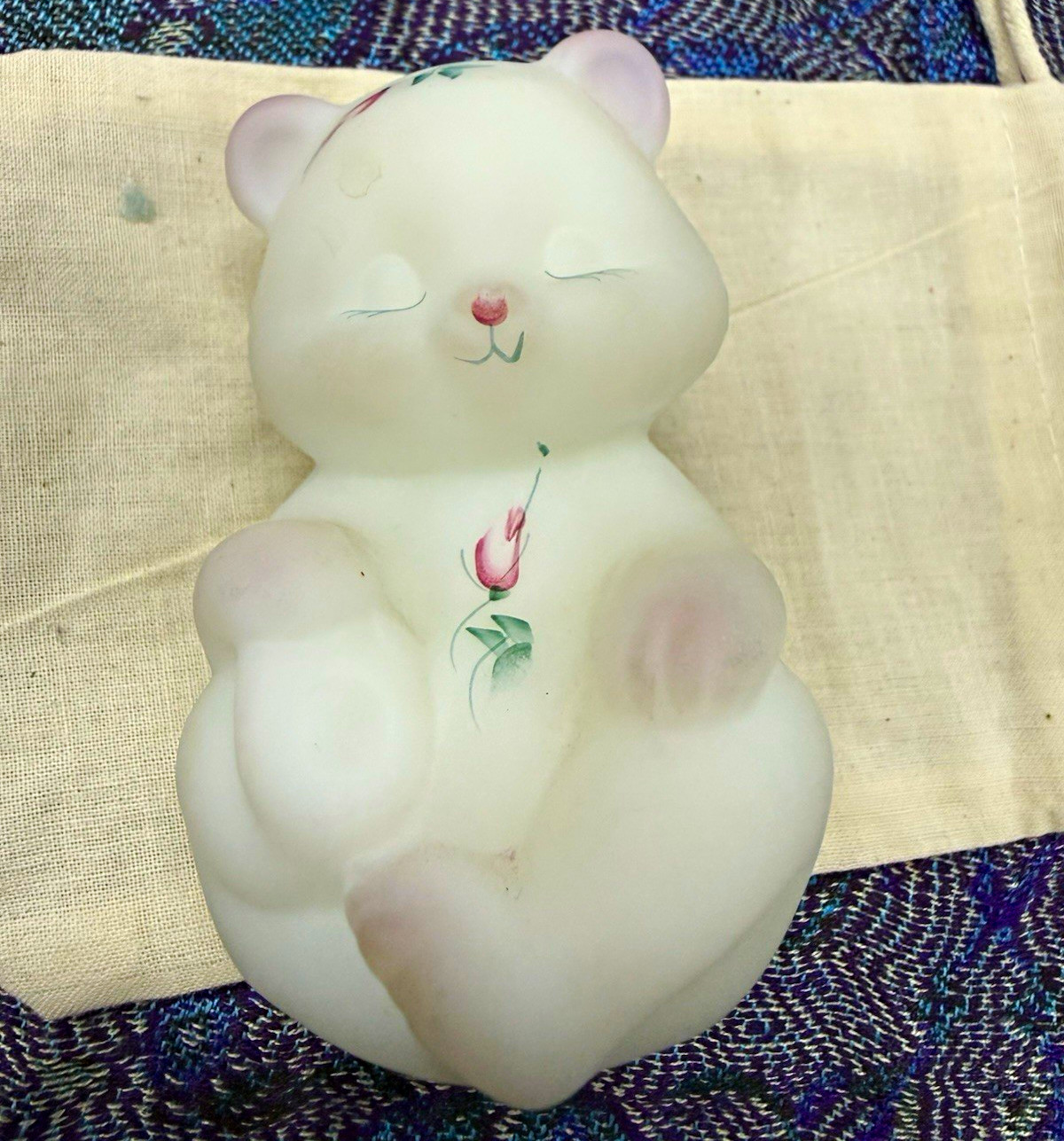 Fenton hand painted signed by VL Anderson