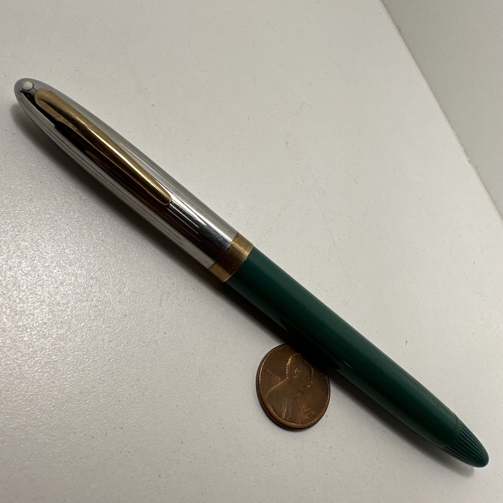 Vintage Sheaffer Pen - White Dot - USA  14k nib Green Snorkel Tube Fountain Pen