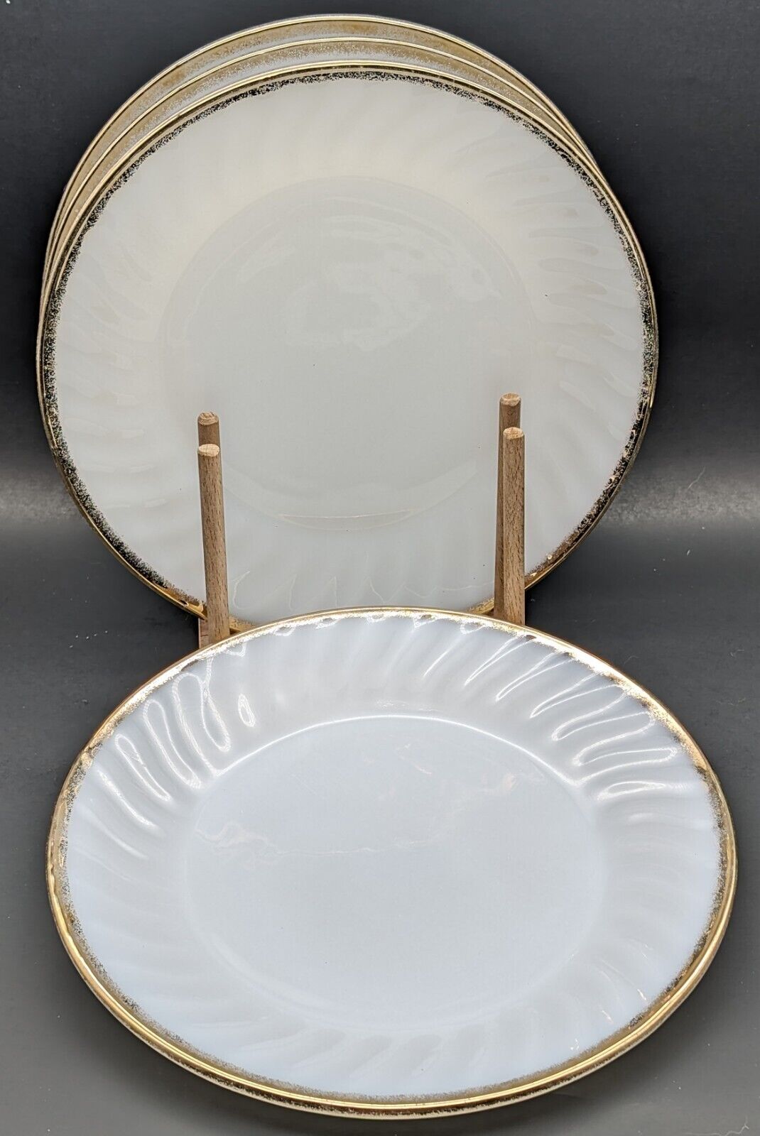 Vintage Milk Glass Dinner Plates Swirl Fire King Golden Anniversary Set Of 4