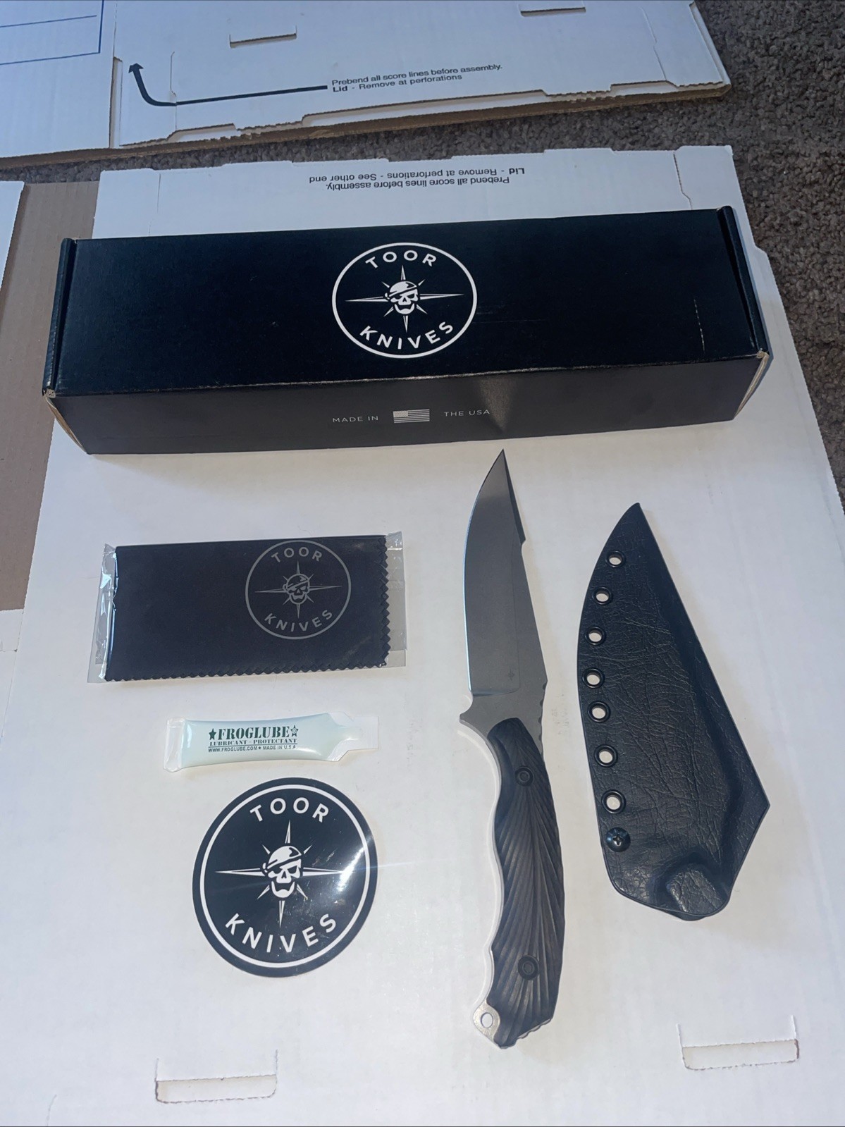 TOOR Knives Raven- 3V Steel Fixed Blade New In Box- Raven/ Ebony Handle