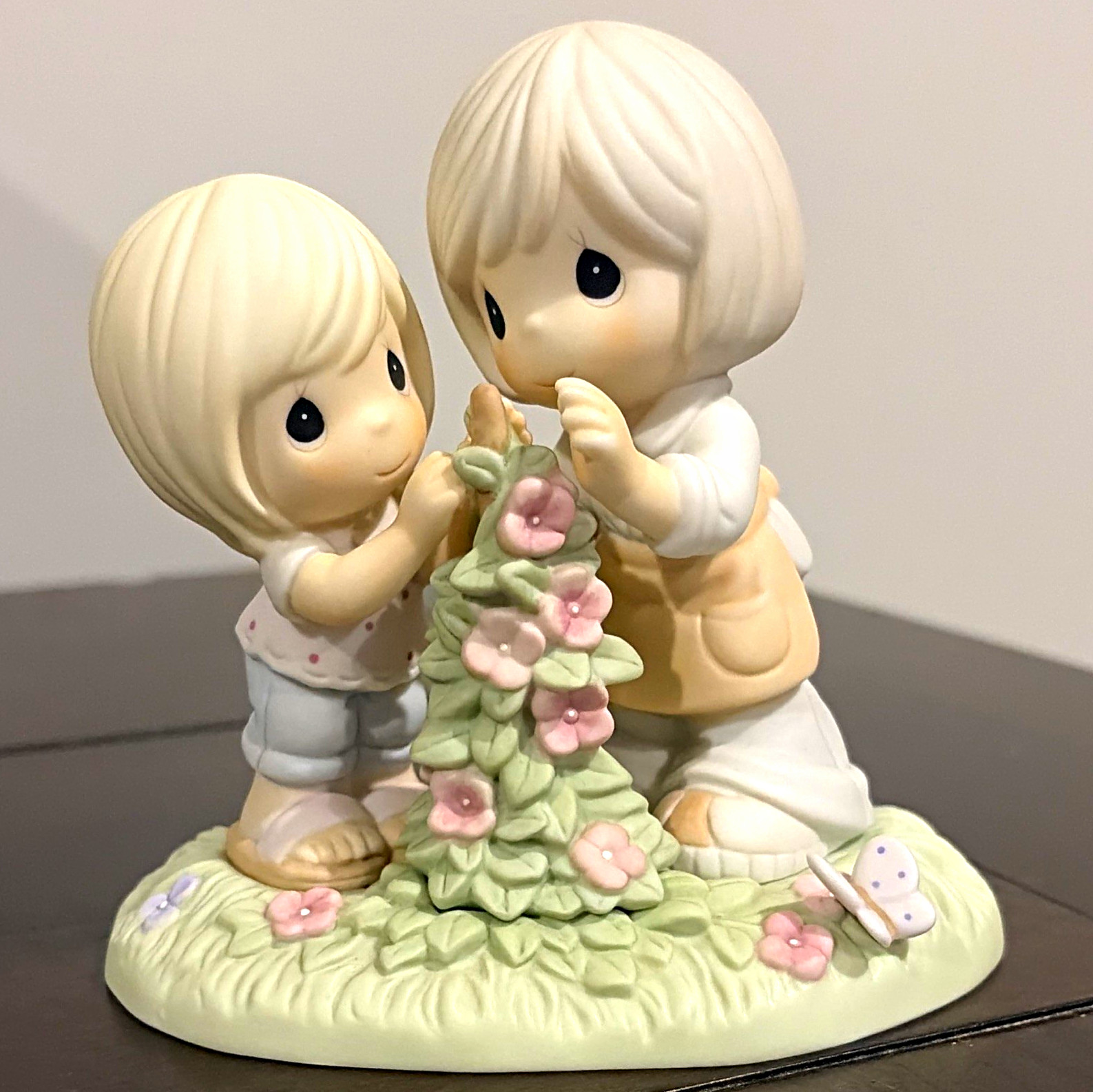 Precious Moments Grandma You Inspire a Garden of Dreams Figurine 2007 #730034