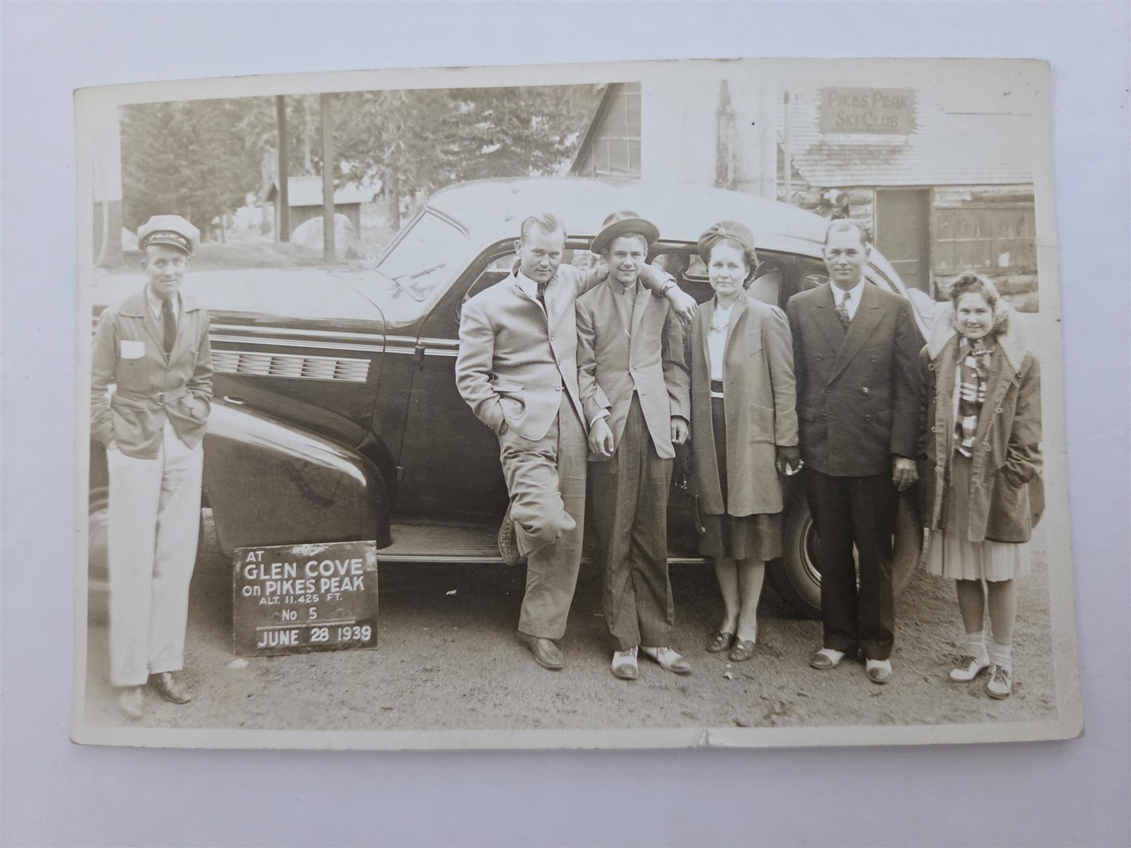 1940 vintage PHOTO id\'d GLEN COVE PIKES PEAK co SKI CLUB TOUR CAR group jun28