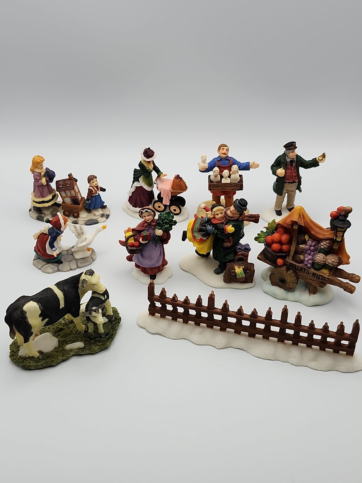 O\'Well Christmas Village Figurines 10 Piece Set