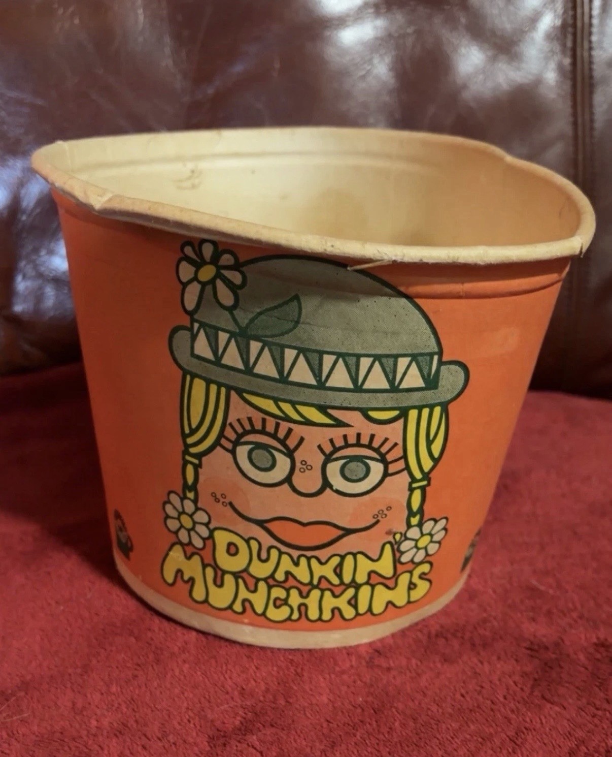 Vintage 1960/70s Dunkin Munchkins Dunkin Donuts Cardboard Bucket RARE