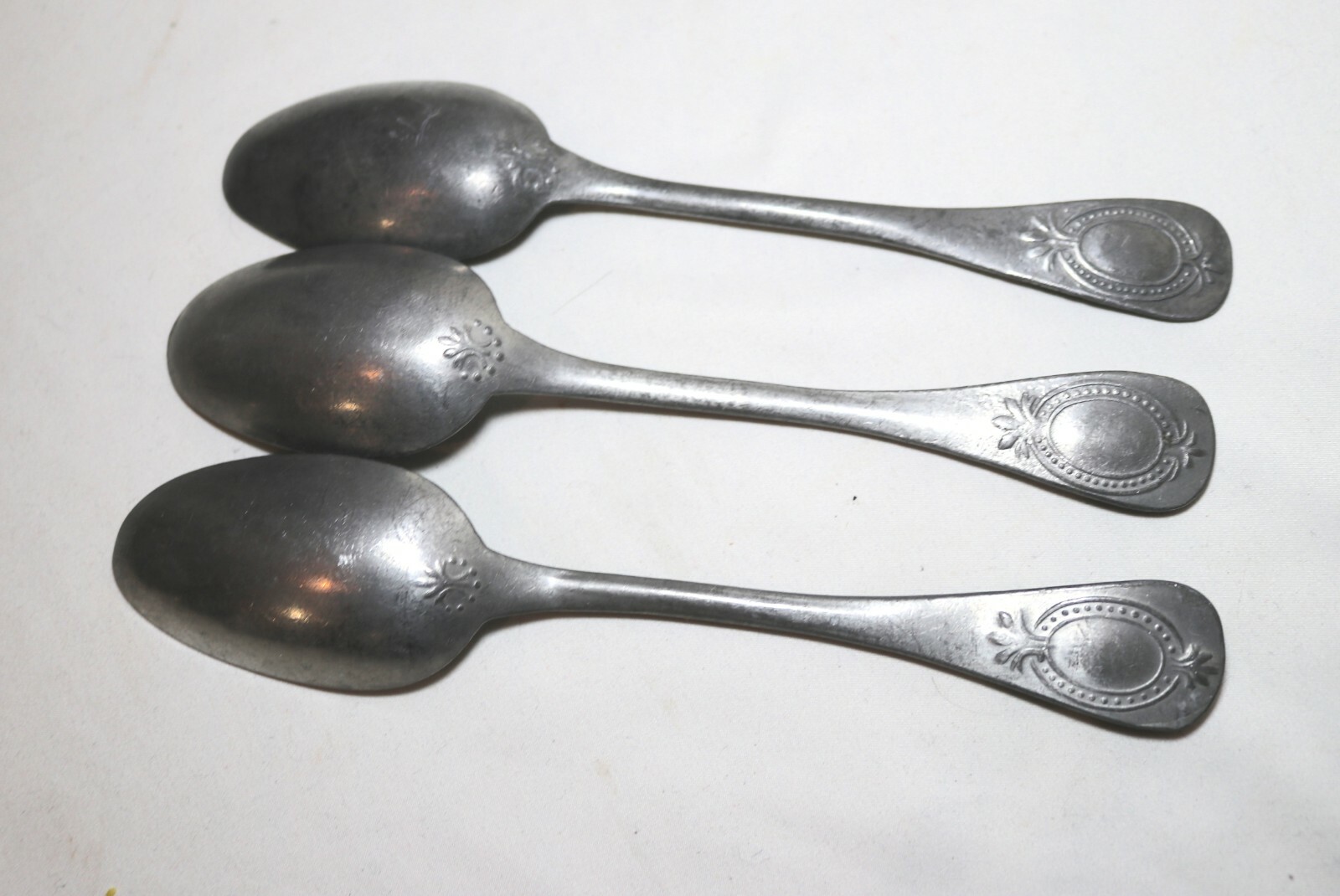 LARGE rare set 3 antique 18th century Dutch solid heavy cast pewter spoon 1700's LARGE rare set 3 antique 18th century Dutch solid heavy cast pewter spoon 1700's