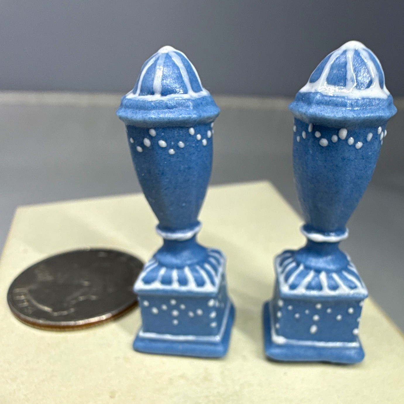 Pair Vintage Miniature Blue White Pedestal Urns Vases Dollhouse 1:12 Scale Pair Vintage Miniature Blue White Pedestal Urns Vases Dollhouse 1:12 Scale