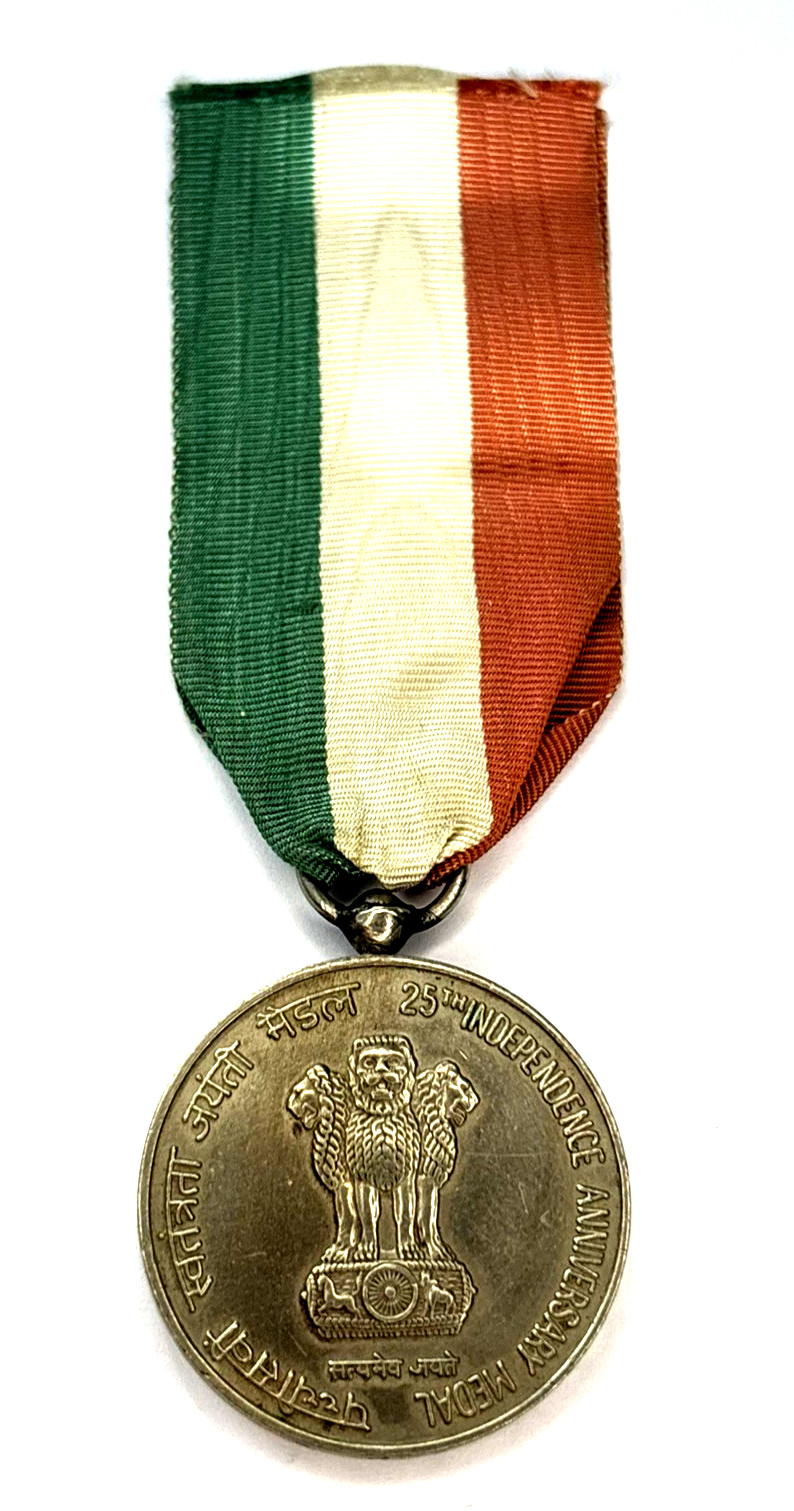 India 25th Anniversary of Independence Medal 1972 Named Original EXC